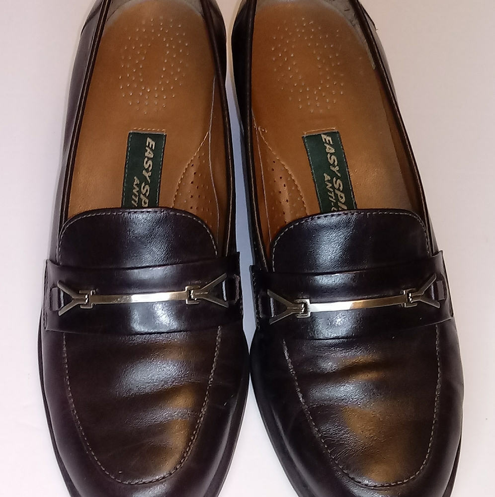 Brown Easy Spirit Anti Gravity Heeled Loafers